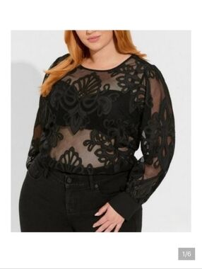 TORRID MESH EMBROIDERED LONG SLEEVE SHEER NWT 2X. BLACK